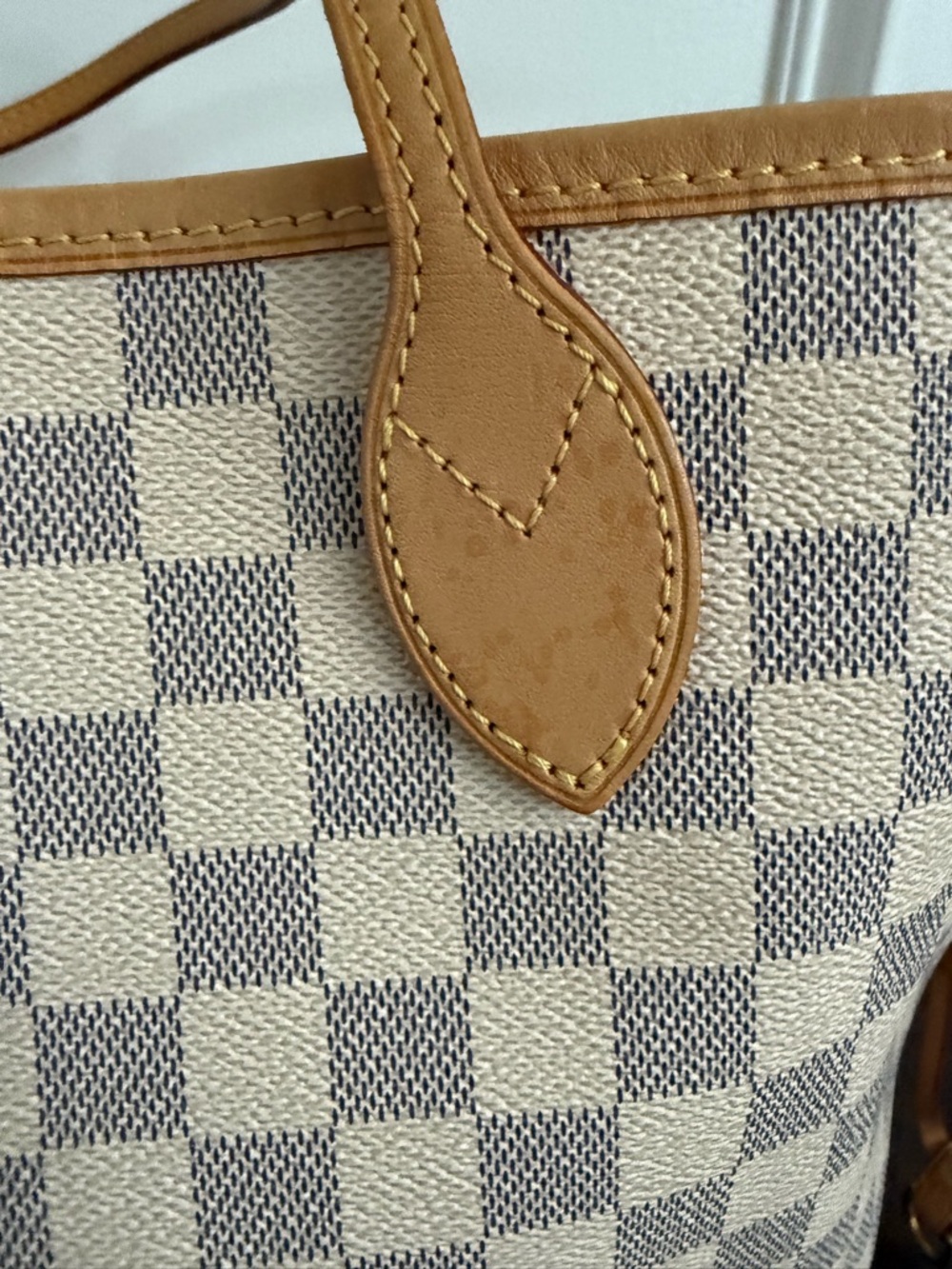 Louis Vuitton Damier Azur Neverfull MM - Picture 2 of 15